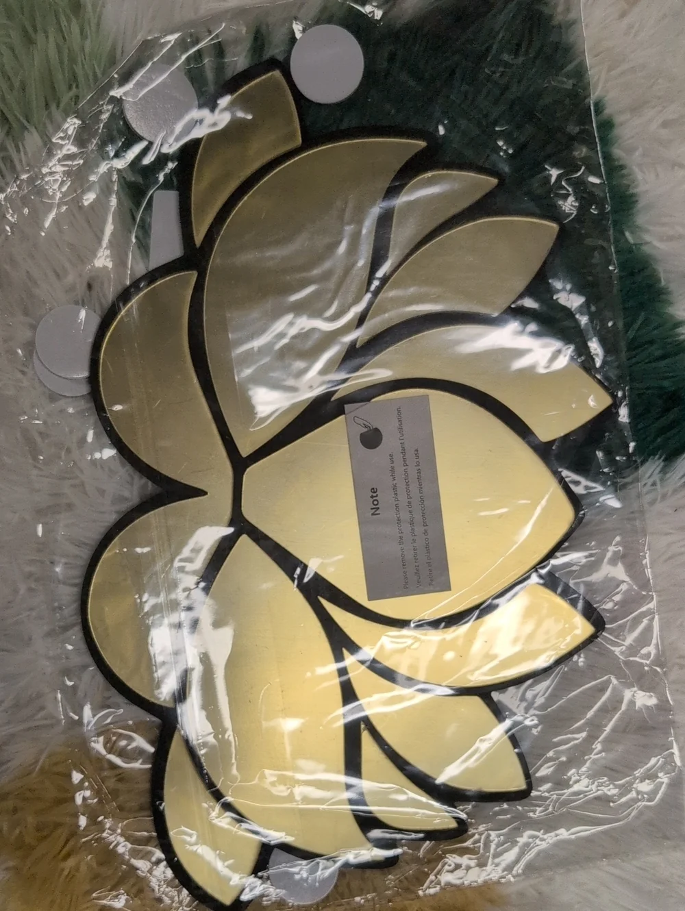 Gold Lotus Wall Decor Mirror - Elegant Home Accent